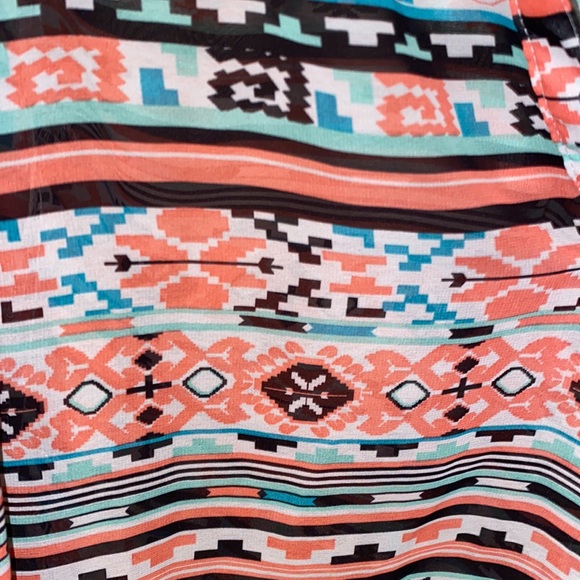 Aztec Print Blouse - Picture 5 of 5